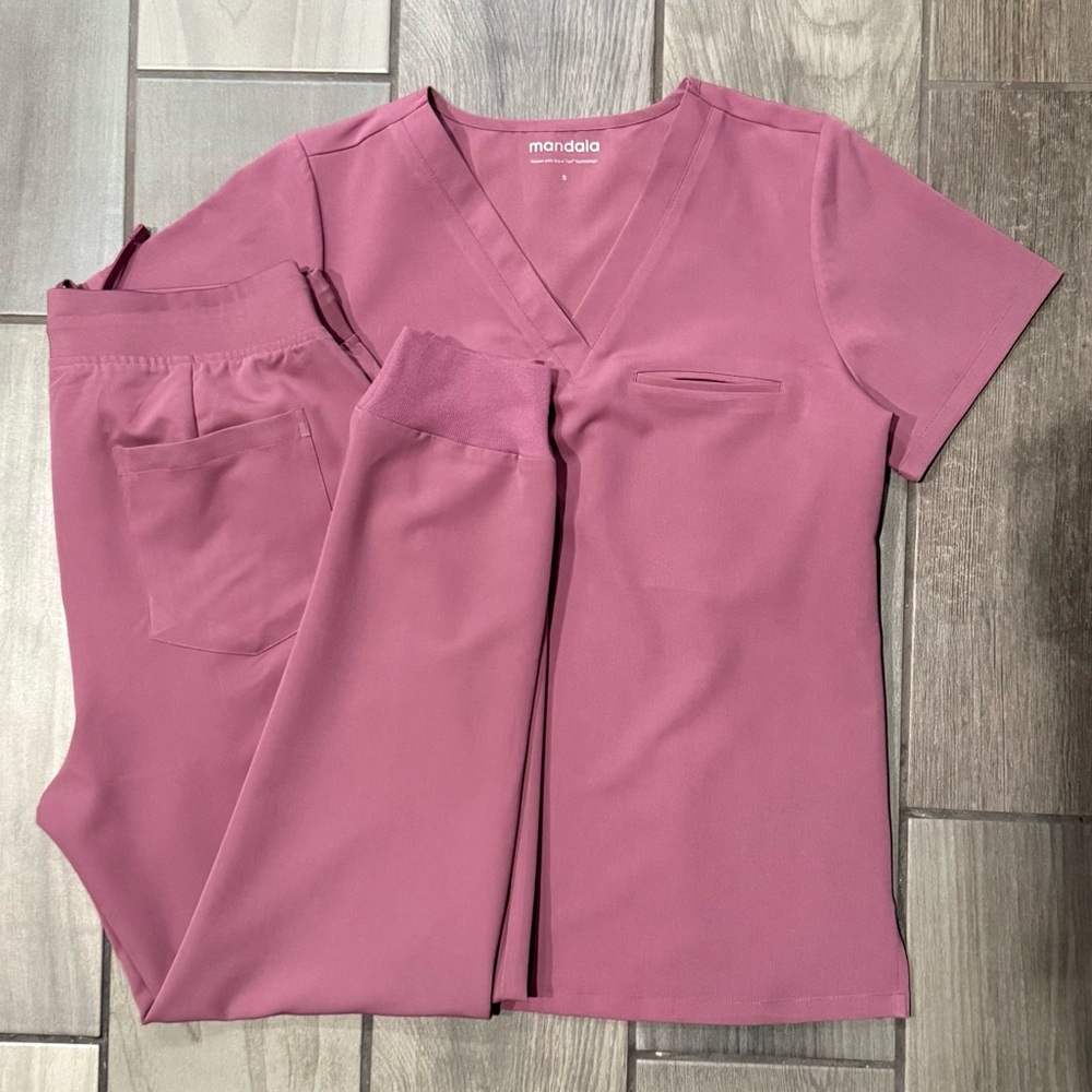 Mandala Scrub Set - Mauve